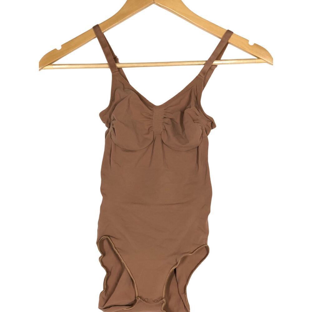 SKIMS Seamless Sculpt Brief Bodysuit Sleeveless Scoop Neck  Sienna Brown S / M